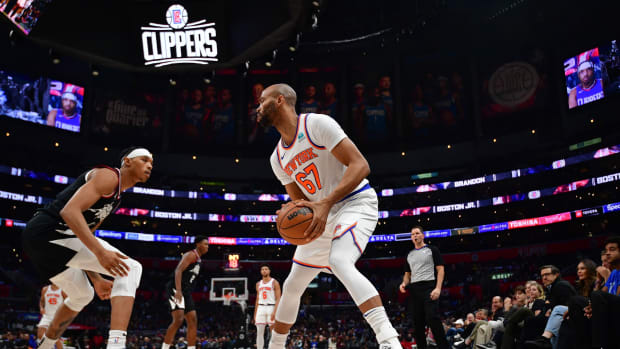The Detroit Pistons signed Taj Gibson on Wednesday.